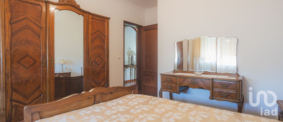 Maison T3 à Folques de 248 m²