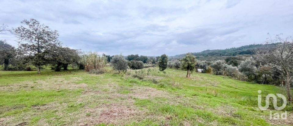 Terrain à Povolide de 8 415 m²