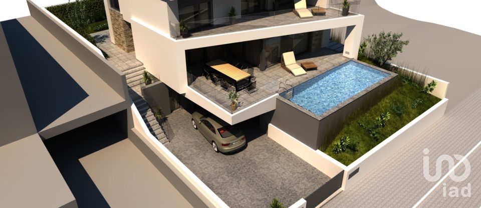 Moradia T4 em Lourinhã e Atalaia de 381 m²