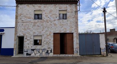 Maison traditionnelle T3 à São Bento do Cortiço e Santo Estêvão de 119 m²