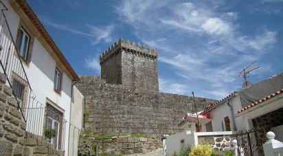 Terrain à Vila e Roussas de 1 866 m²