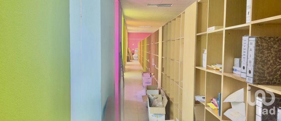 Offices in Mina de Água of 490 m²