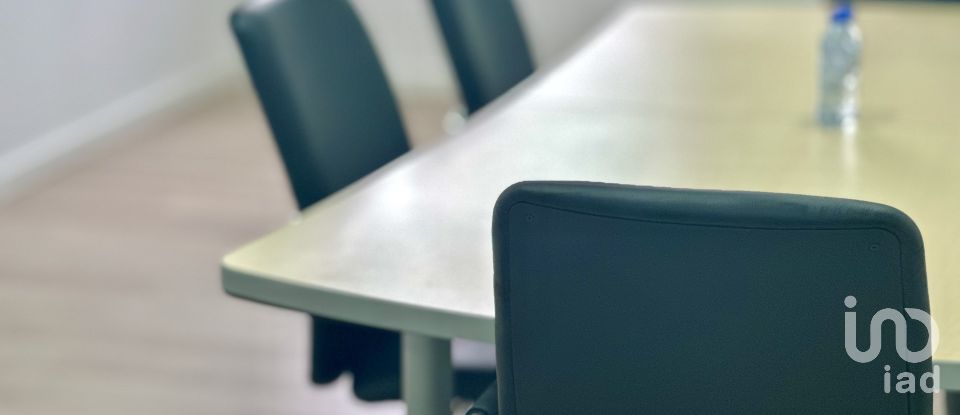 Offices in Mina de Água of 490 m²