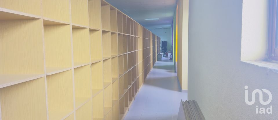 Offices in Mina de Água of 490 m²