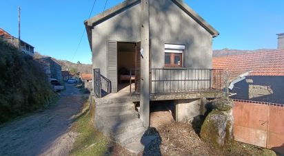 Maison rustique T0 à Castro Laboreiro e Lamas de Mouro de 114 m²
