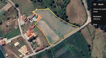 Terrain à Santa Cruz da Trapa e São Cristóvão de Lafões de 7 000 m²
