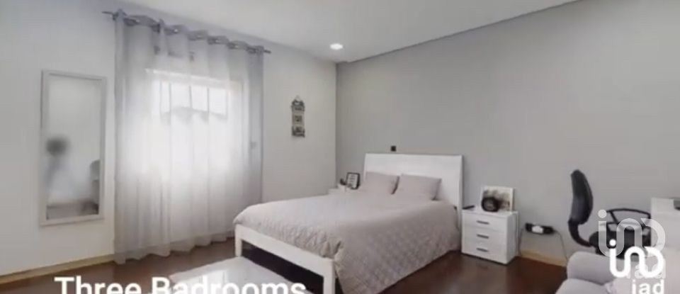 Maison T3 à Anha de 406 m²