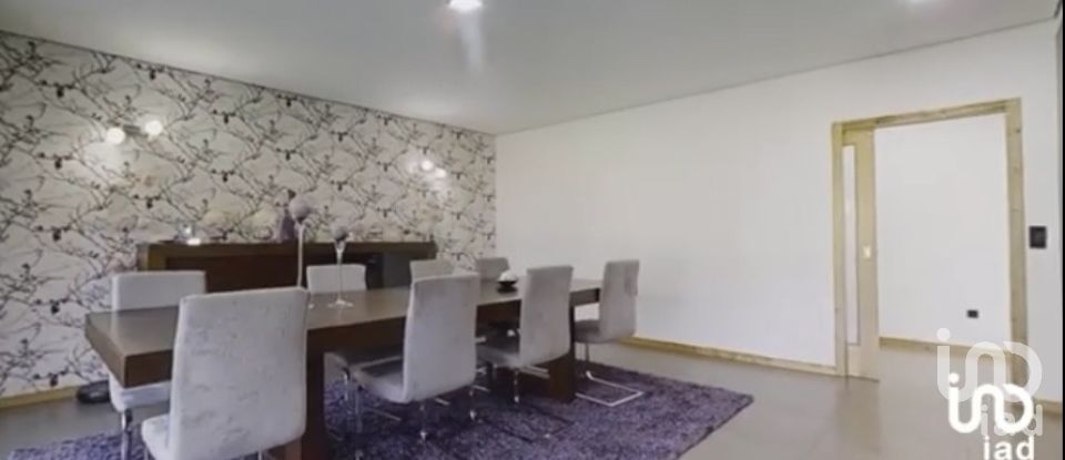 Maison T3 à Anha de 406 m²