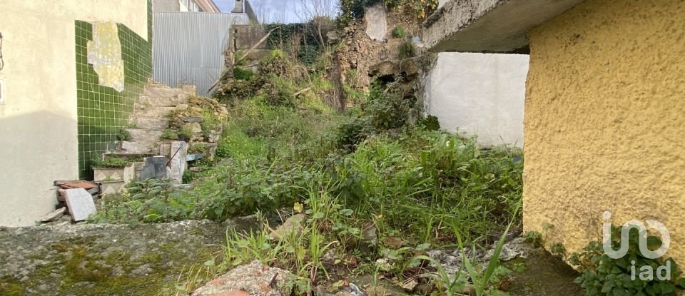 Moradia T2 em Peso da Régua e Godim de 345 m²