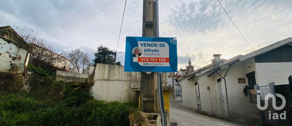 Moradia T2 em Peso da Régua e Godim de 345 m²