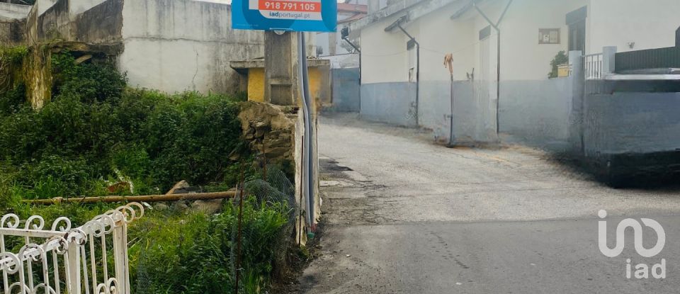 Moradia T2 em Peso da Régua e Godim de 345 m²