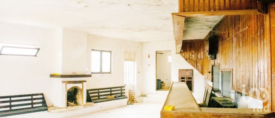 House T5 in Loivo of 646 m²