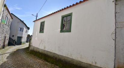 Village house T2 in Degracias e Pombalinho of 198 m²
