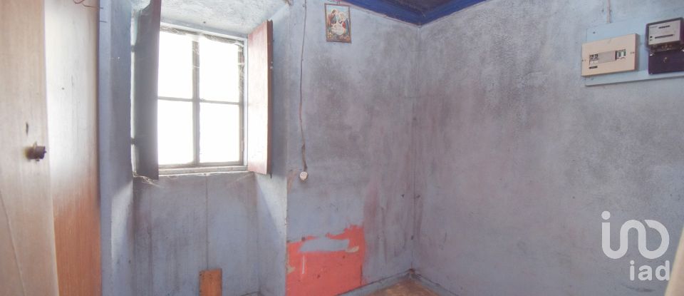 Village house T2 in Degracias e Pombalinho of 198 m²