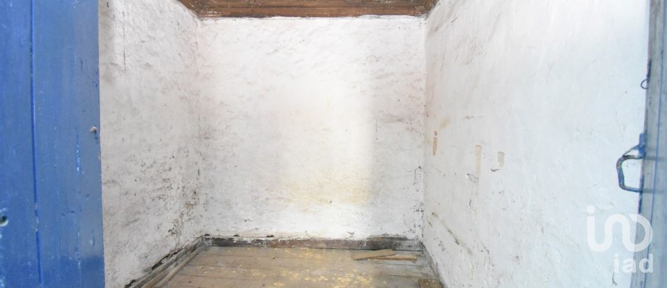 Village house T2 in Degracias e Pombalinho of 198 m²