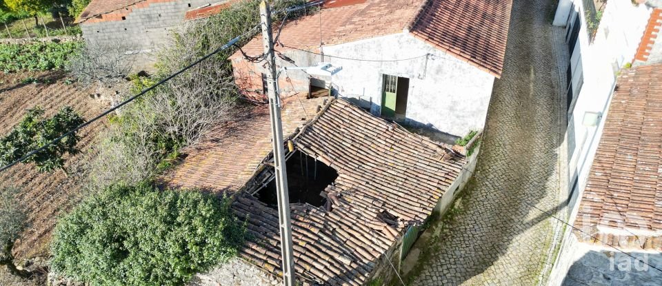 Village house T2 in Degracias e Pombalinho of 198 m²