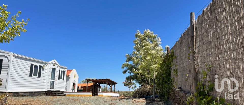 Terrain à Amieira E Alqueva de 3 500 m²