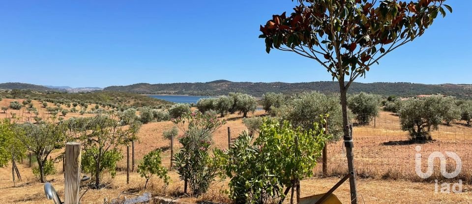 Terrain à Amieira E Alqueva de 3 500 m²