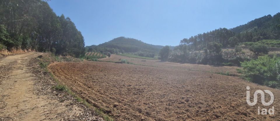 Terreno em Azueira e Sobral da Abelheira de 26 562 m²