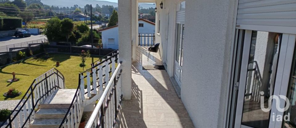 Maison traditionnelle T3 à Aldreu de 383 m²