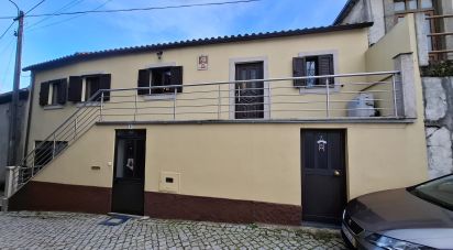 House T4 in Vilarinho de São Romão of 358 m²