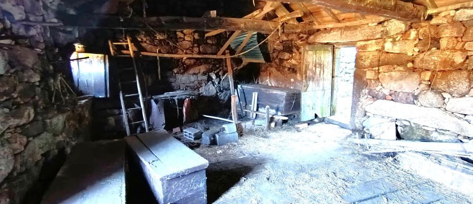 Casa de Campo T0 em Castro Laboreiro e Lamas de Mouro de 73 m²