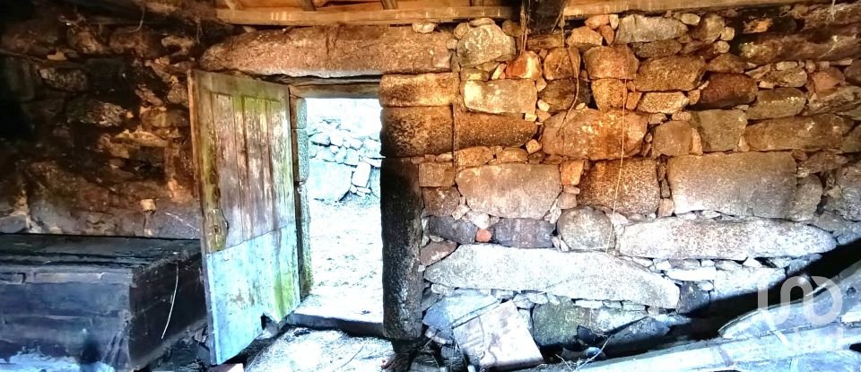 Casa de Campo T0 em Castro Laboreiro e Lamas de Mouro de 73 m²