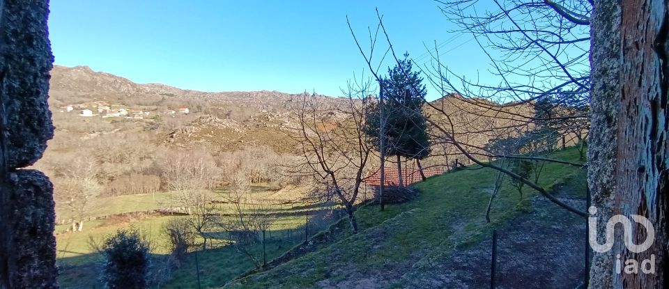 Casa de Campo T0 em Castro Laboreiro e Lamas de Mouro de 73 m²