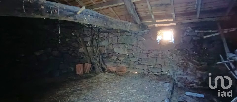 Casa de Campo T0 em Castro Laboreiro e Lamas de Mouro de 74 m²
