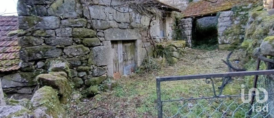 Casa de Campo T0 em Castro Laboreiro e Lamas de Mouro de 74 m²