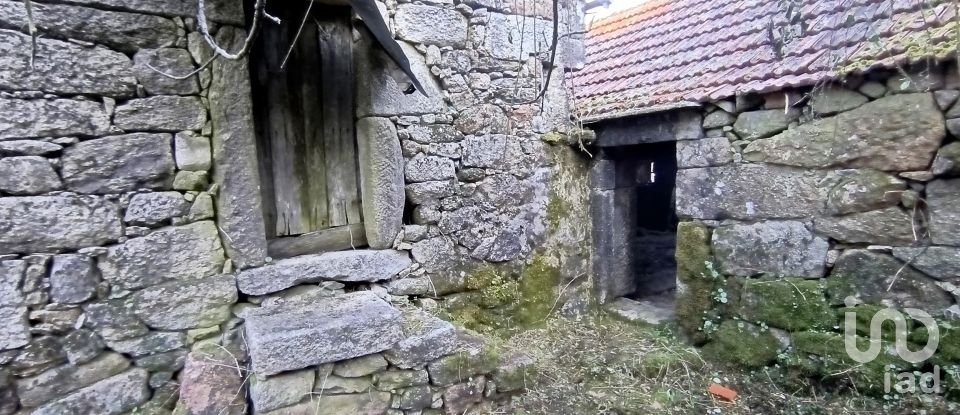 Casa de Campo T0 em Castro Laboreiro e Lamas de Mouro de 147 m²