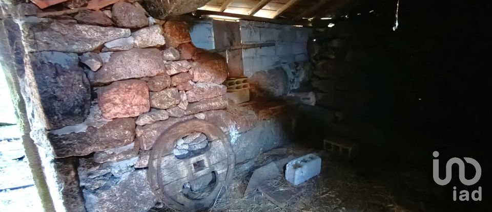 Casa de Campo T0 em Castro Laboreiro e Lamas de Mouro de 147 m²