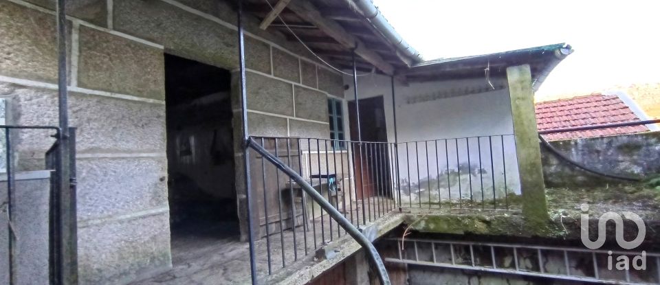 Casa de Campo T3 em Castro Laboreiro e Lamas de Mouro de 105 m²