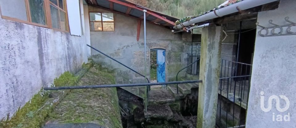 Casa de Campo T3 em Castro Laboreiro e Lamas de Mouro de 105 m²