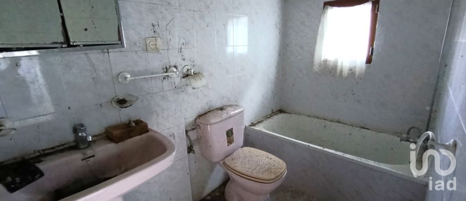 Casa de Campo T3 em Castro Laboreiro e Lamas de Mouro de 105 m²