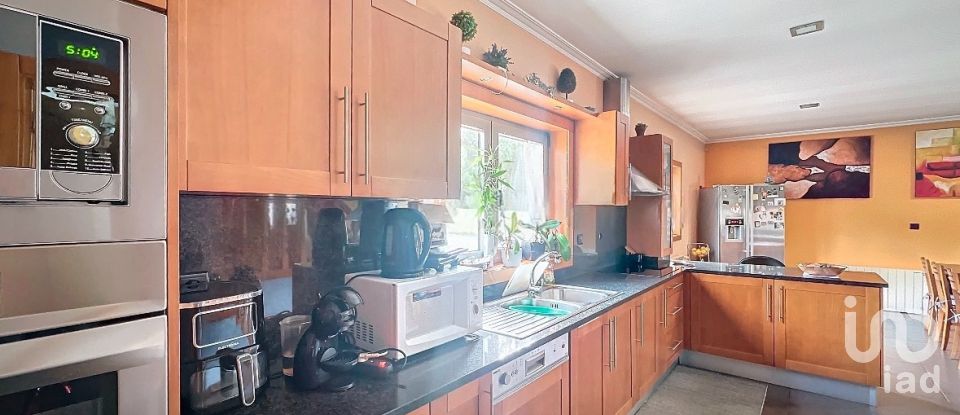 House T4 in Vale de Anta of 450 m²