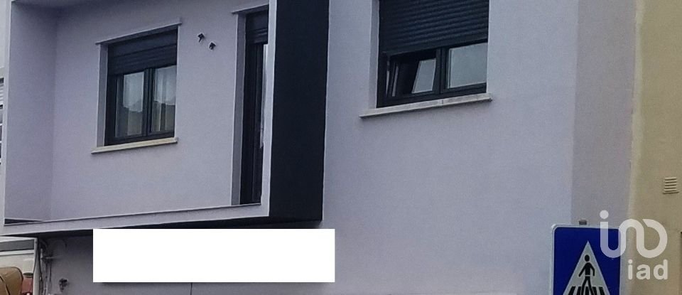 House T4 in Cadaval e Pêro Moniz of 297 m²