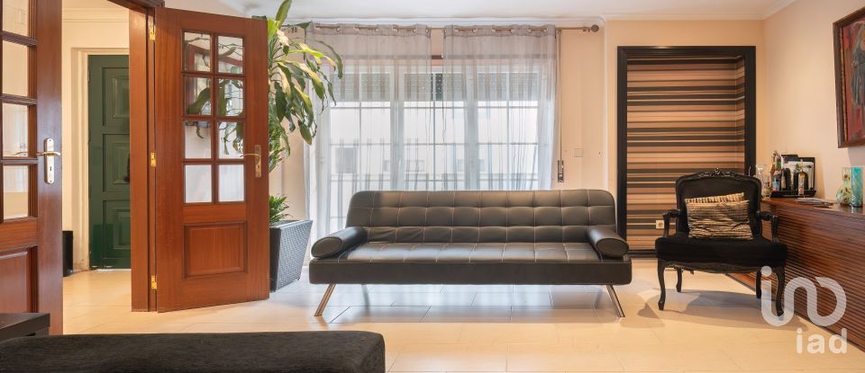 Moradia T5 em Montijo e Afonsoeiro de 238 m²