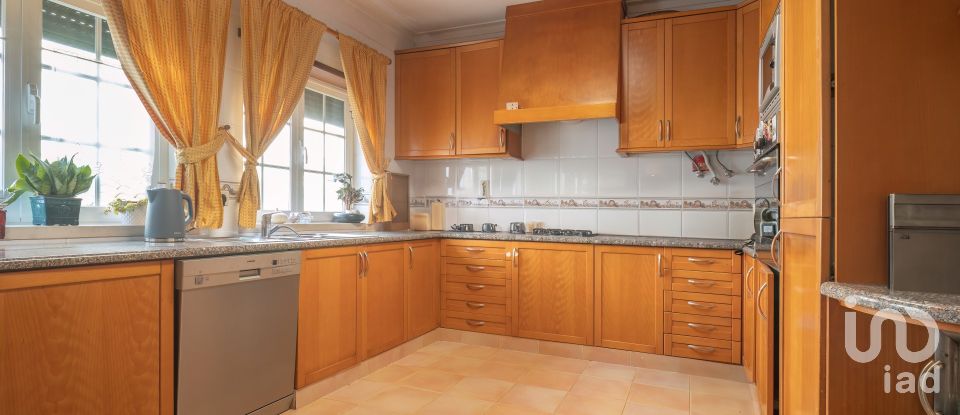 Moradia T5 em Montijo e Afonsoeiro de 238 m²