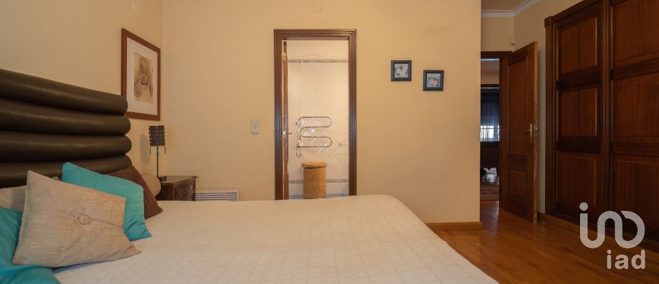 Moradia T5 em Montijo e Afonsoeiro de 238 m²