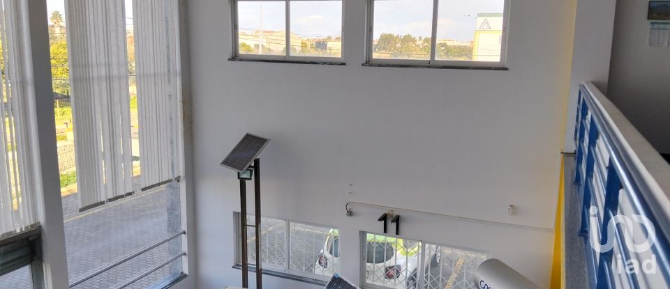 Pavillon T0 à Pinhal Novo de 280 m²