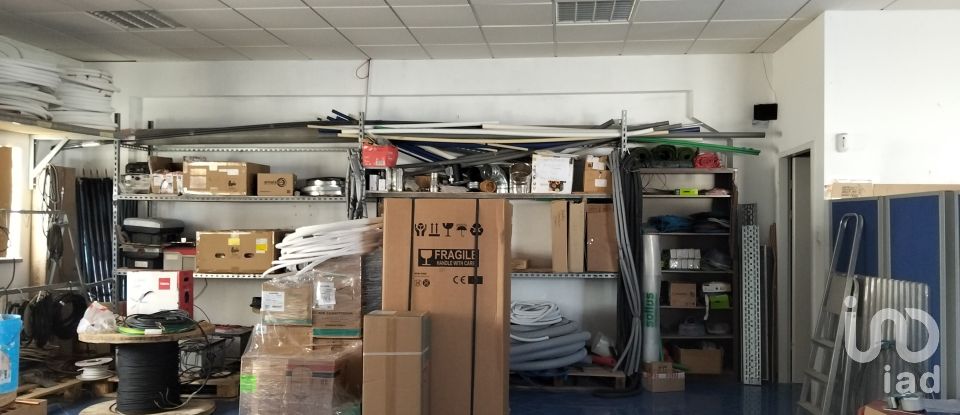 Pavillon T0 à Pinhal Novo de 280 m²