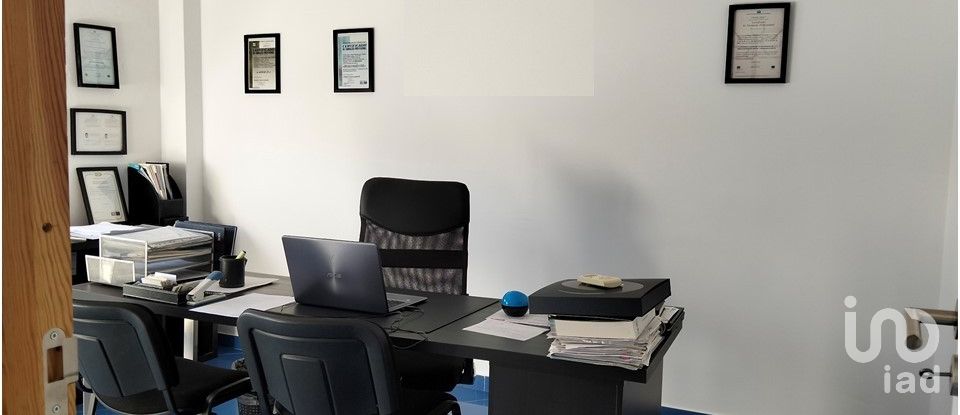 Pavillon T0 à Pinhal Novo de 280 m²