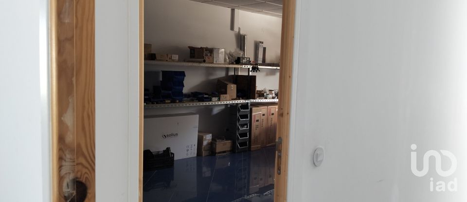 Pavillon T0 à Pinhal Novo de 280 m²