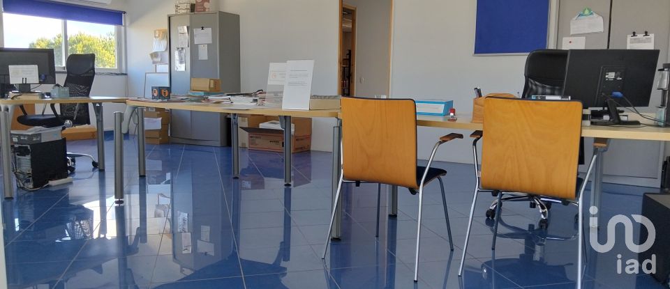 Pavillon T0 à Pinhal Novo de 280 m²