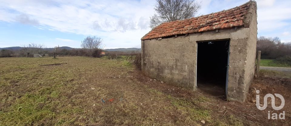 Terreno rústico em Três Povos de 18 090 m²