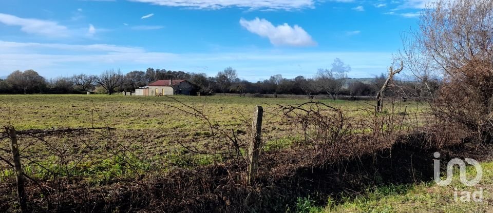 Terreno rústico em Três Povos de 18 090 m²