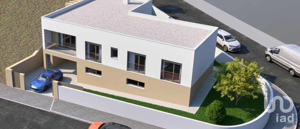 Casa T3 em Silveira de 289 m²