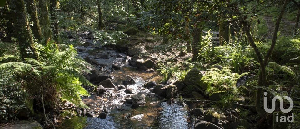 Terreno urbano em Podentes de 2 088 m²