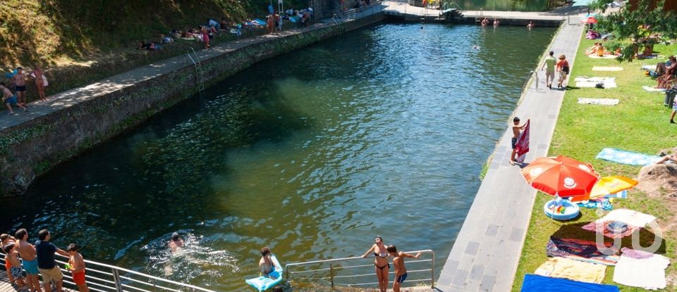 Terreno urbano em Podentes de 2 088 m²